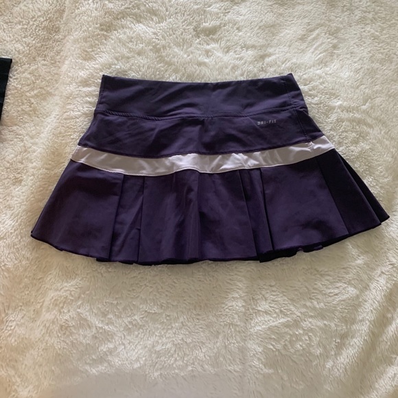 Purple Nike skort - Picture 2 of 3
